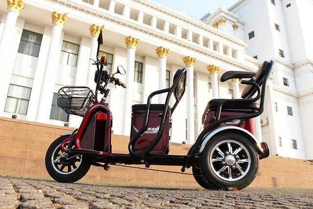 Unleash Fun & Eco-Friendly Rides: 3 Wheel Electric Car in Pakistan! 7 Comparing 3-Wheel Electric Cars to Traditional Vehicles