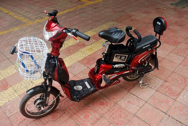 Freedom to Ride: Electric Moped No License Required! 2 Benefits of Owning an Electric Moped: Convenience, Cost-effectiveness, and Eco-friendliness