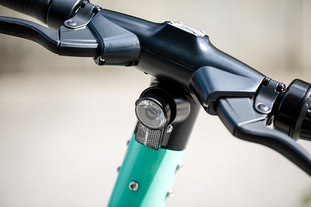Exploring the Impact of Suspension on Electric Scooter Performance