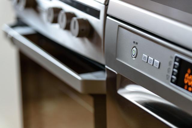 Convenience and Practicality: Which Option is More Suitable for Your Everyday Commute?