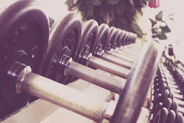 The Role of Weight Distribution in Successfully Climbing Steep Hills