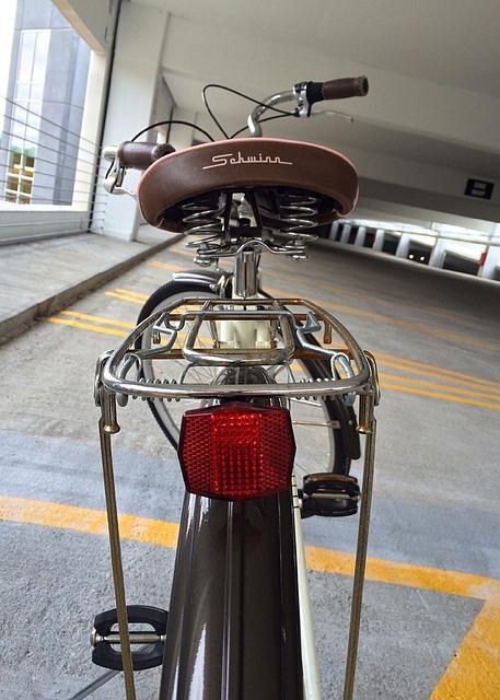 Smooth Ride: Schwinn Amalgam Electric Bike Review 3 Performance and Ride Quality of the Schwinn Amalgam Electric Bike