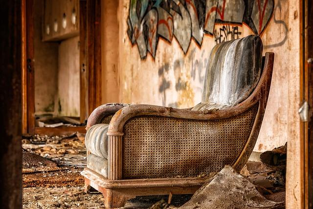 Comfortable Seating and Ergonomic Design for Long-Term Use