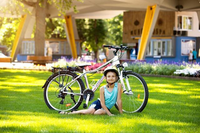 Blog 49 Protect Yourself: Get the Right Protective Gear for Hoverboard