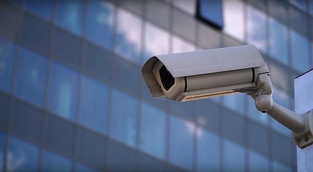 What Age Should a Kid Get a Hoverboard? Parent's Guide 6 Supervision and guidance while learning to ride a hoverboard